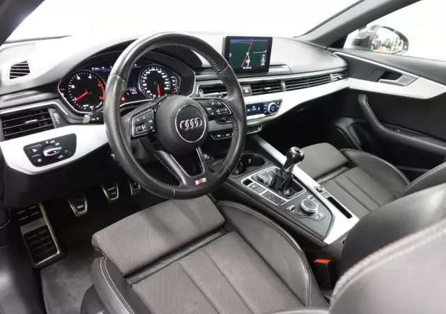 AUDI A4 Avant 2.0 TDI DPF S line Sportpaket