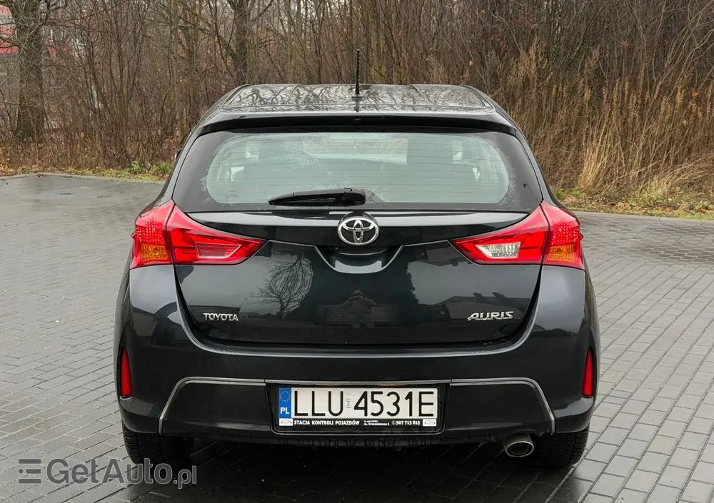 TOYOTA Auris 2.0 D-4D Premium
