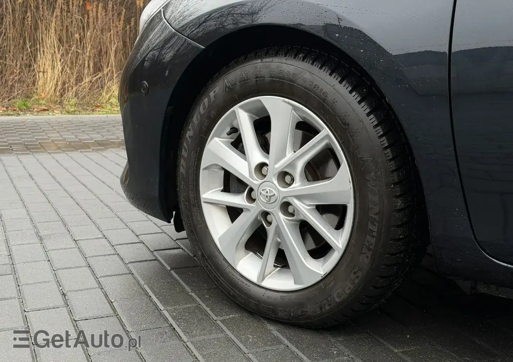 TOYOTA Auris 2.0 D-4D Premium