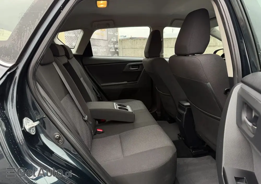 TOYOTA Auris 2.0 D-4D Premium