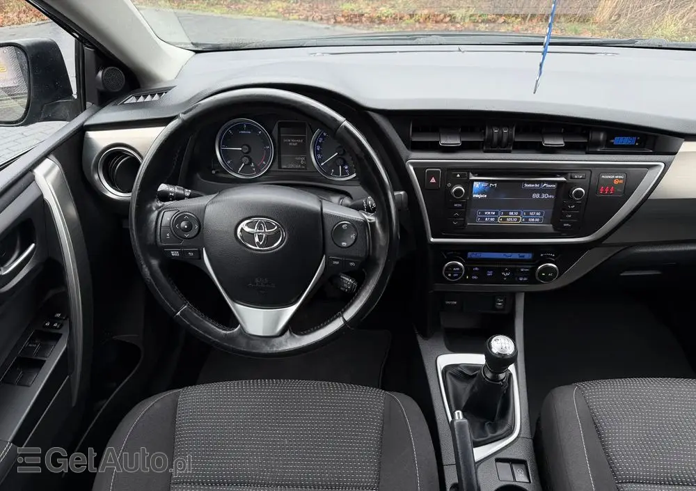 TOYOTA Auris 2.0 D-4D Premium