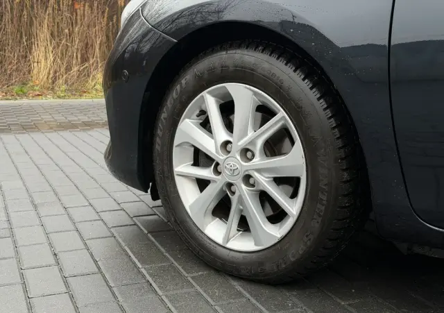 TOYOTA Auris 2.0 D-4D Premium