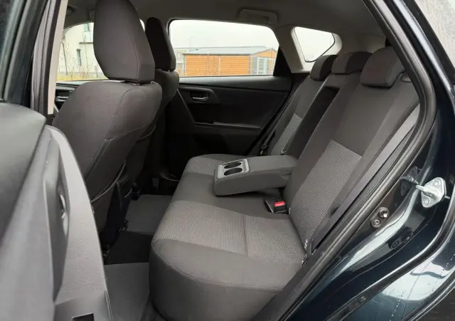 TOYOTA Auris 2.0 D-4D Premium