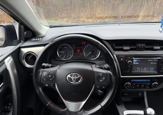 TOYOTA Auris 2.0 D-4D Premium