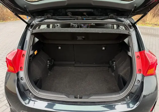 TOYOTA Auris 2.0 D-4D Premium