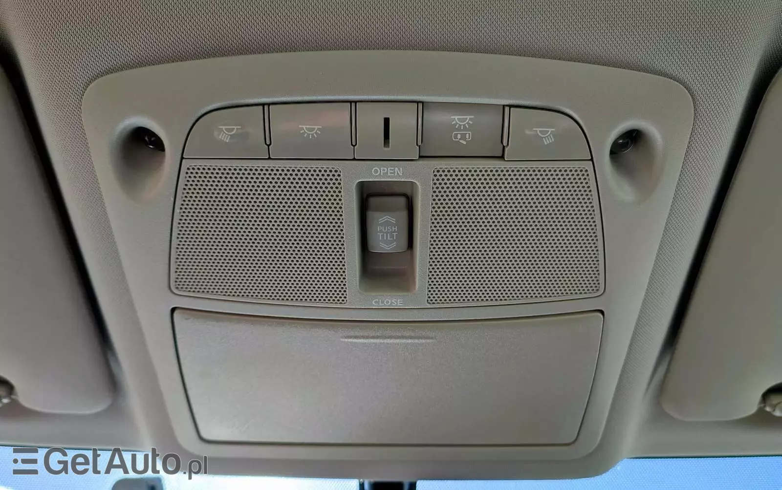 NISSAN X-Trail 1.6 DIG-T Tekna