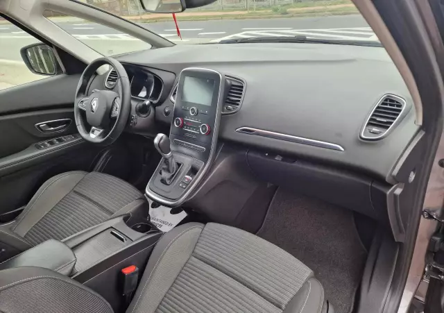 RENAULT Grand Scenic 