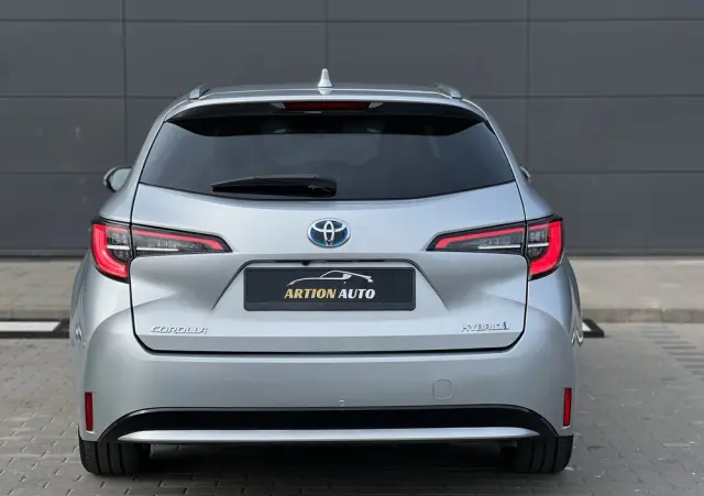 TOYOTA Corolla 1.8 Hybrid Executive