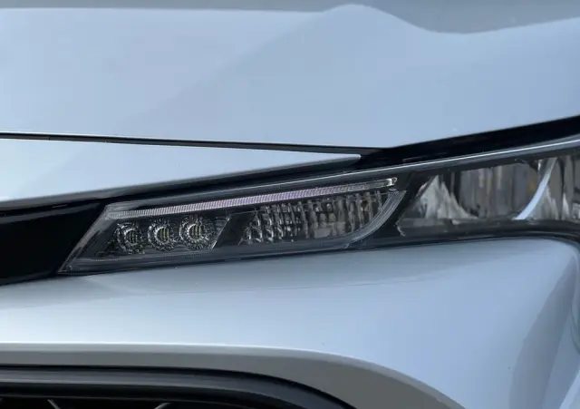 TOYOTA Corolla 1.8 Hybrid Executive