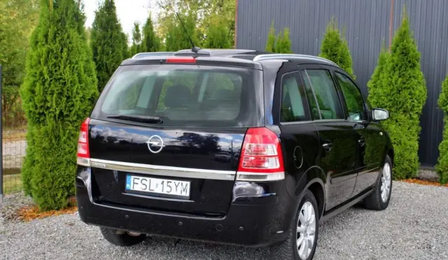 OPEL Zafira 