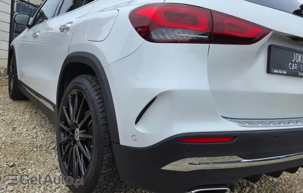 MERCEDES-BENZ GLA 200 7G-DCT Edition AMG Line