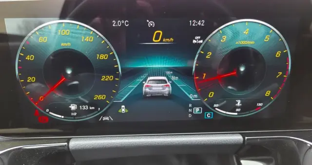 MERCEDES-BENZ GLA 200 7G-DCT Edition AMG Line