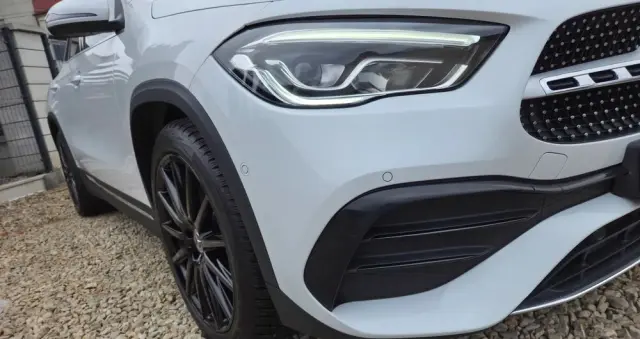 MERCEDES-BENZ GLA 200 7G-DCT Edition AMG Line