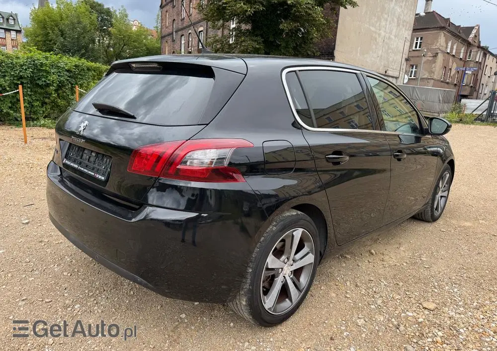 PEUGEOT 308 PureTech 130 Allure
