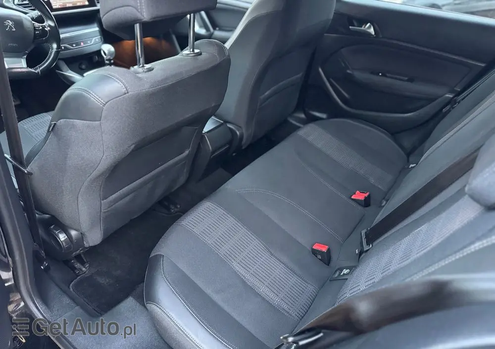 PEUGEOT 308 PureTech 130 Allure