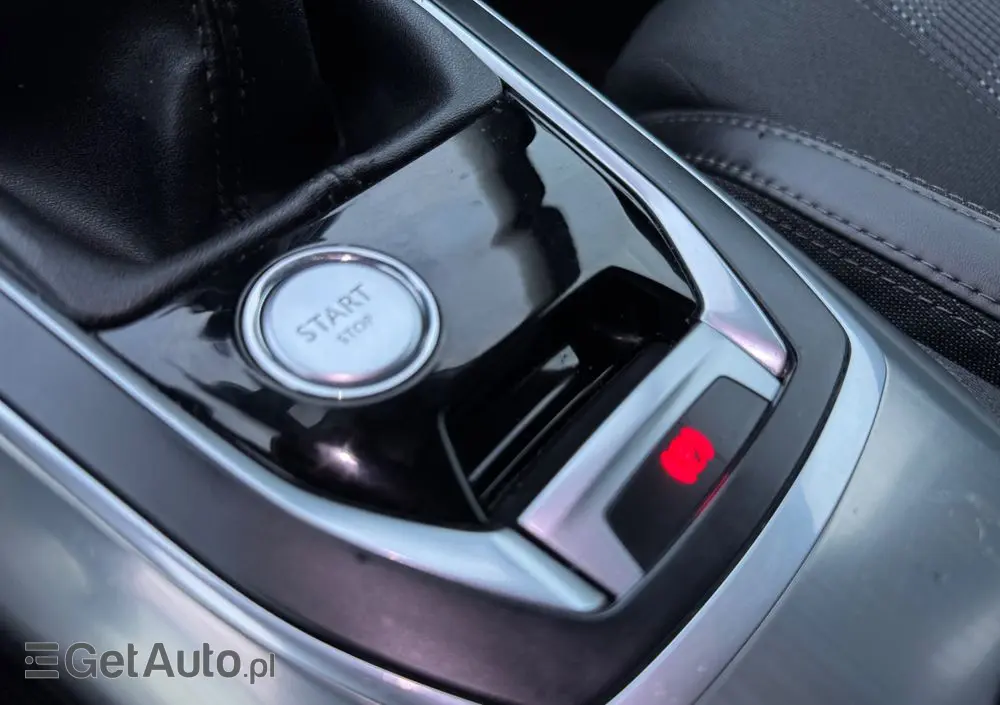 PEUGEOT 308 PureTech 130 Allure