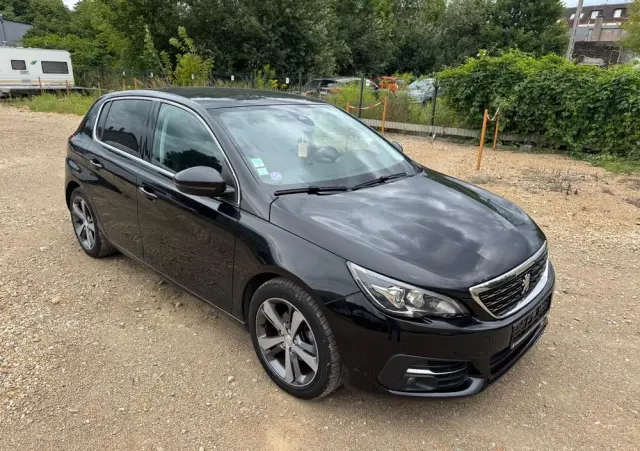 PEUGEOT 308 PureTech 130 Allure