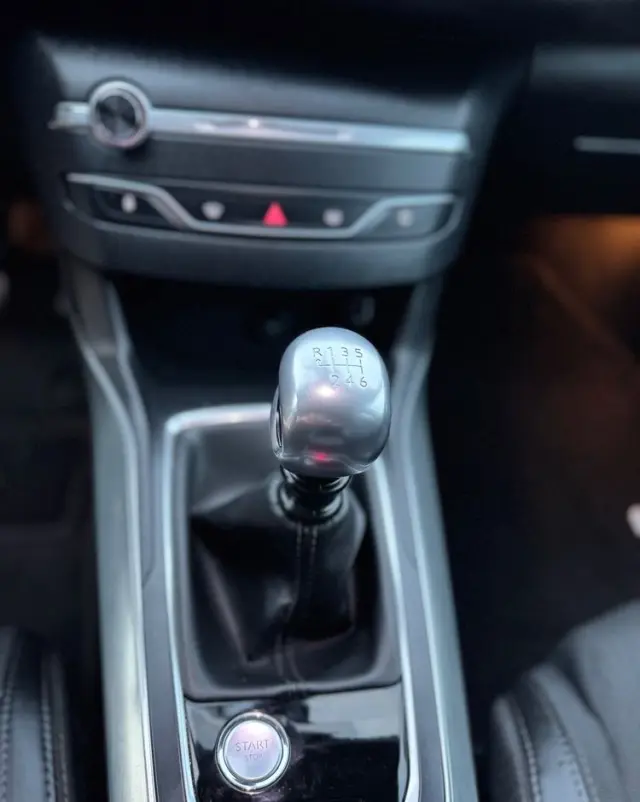 PEUGEOT 308 PureTech 130 Allure