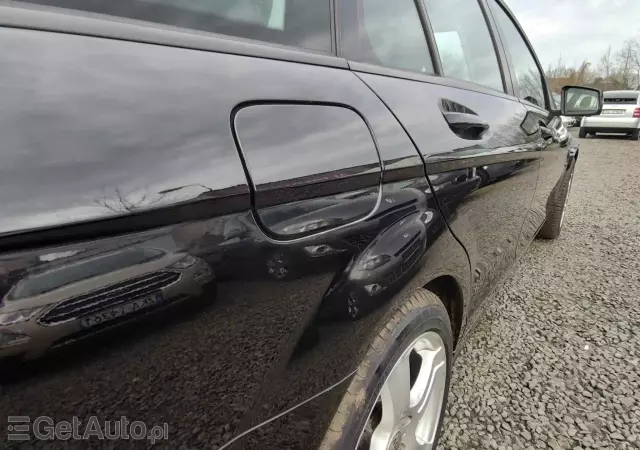 MERCEDES-BENZ Klasa C 180 T BlueEFFICIENCY 7G-TRONIC