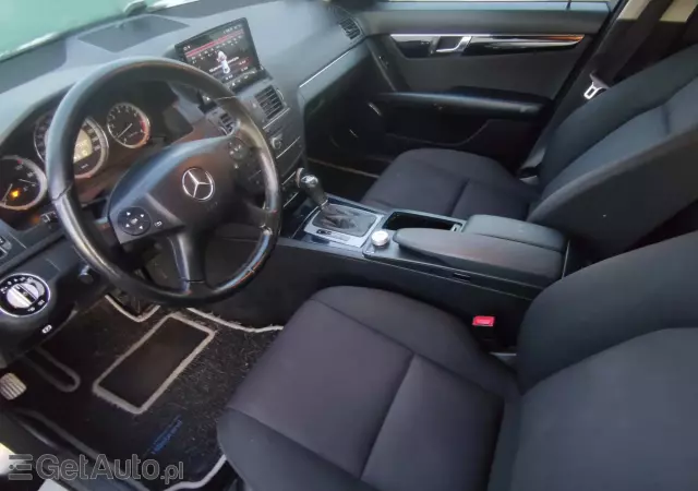 MERCEDES-BENZ Klasa C 180 T BlueEFFICIENCY 7G-TRONIC