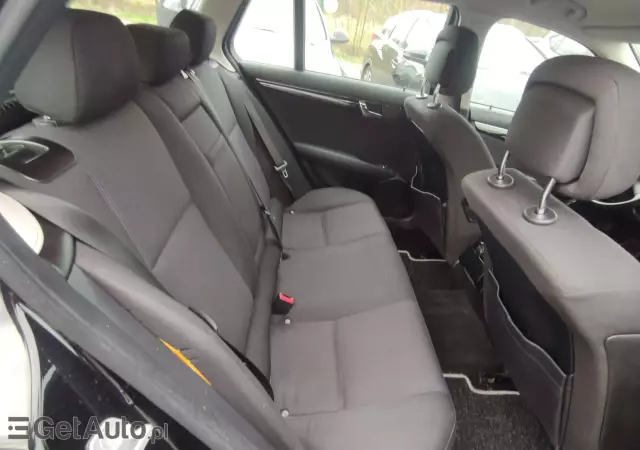 MERCEDES-BENZ Klasa C 180 T BlueEFFICIENCY 7G-TRONIC