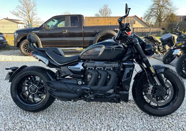 TRIUMPH Rocket 