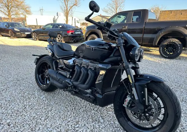 TRIUMPH Rocket 