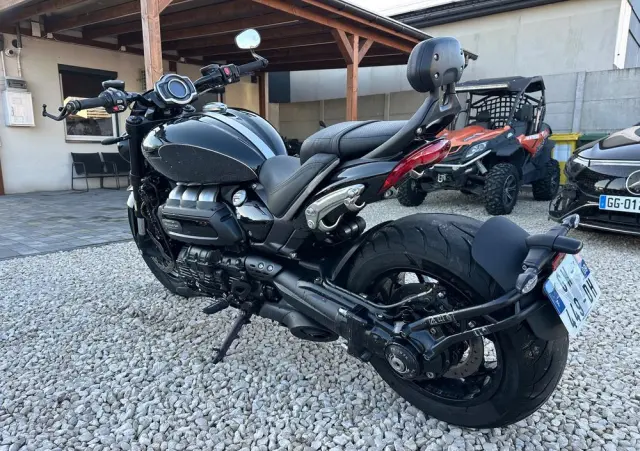TRIUMPH Rocket 