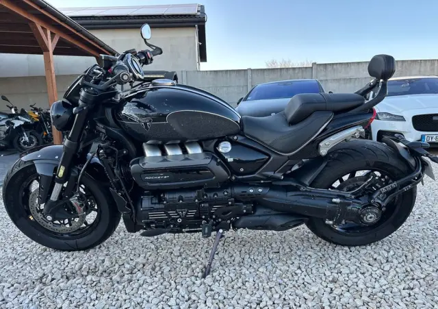 TRIUMPH Rocket 