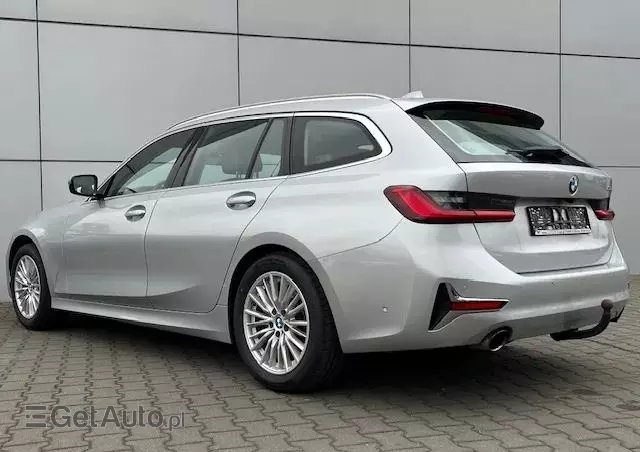 BMW Seria 3 320d Luxury Line