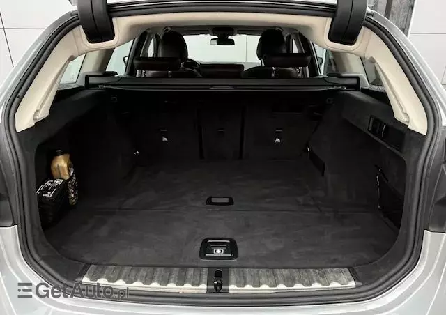 BMW Seria 3 320d Luxury Line