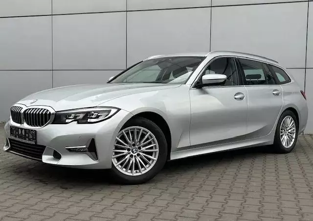 BMW Seria 3 320d Luxury Line