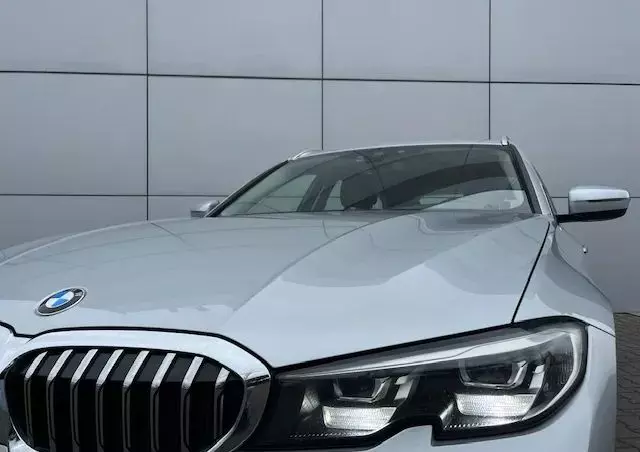 BMW Seria 3 320d Luxury Line