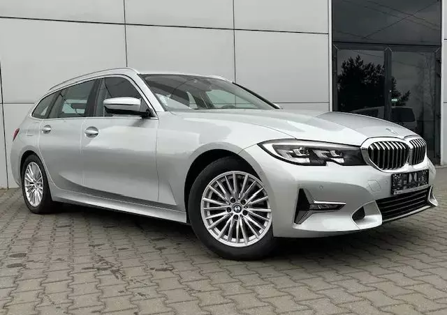 BMW Seria 3 320d Luxury Line