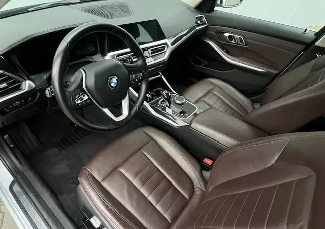 BMW Seria 3 320d Luxury Line