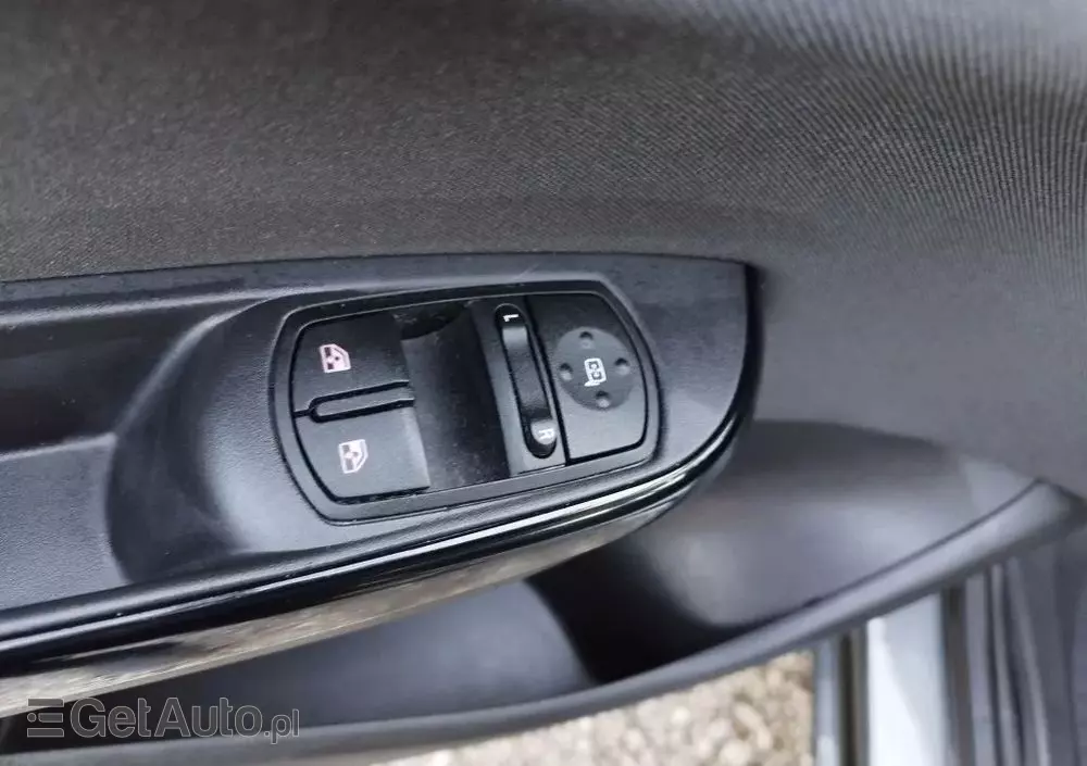 OPEL Corsa 1.4 Cosmo