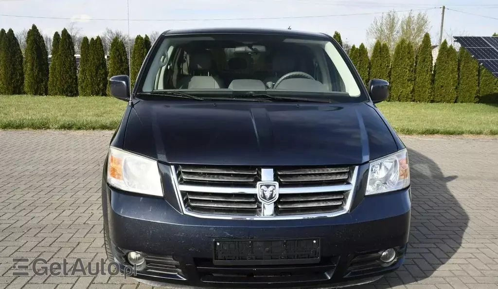 DODGE Grand Caravan 