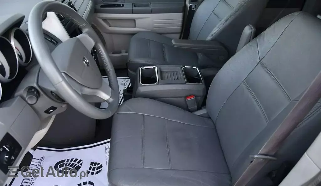 DODGE Grand Caravan 