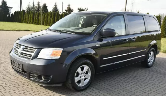DODGE Grand Caravan 