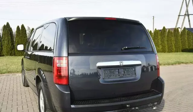 DODGE Grand Caravan 