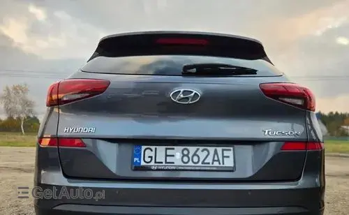 HYUNDAI Tucson 