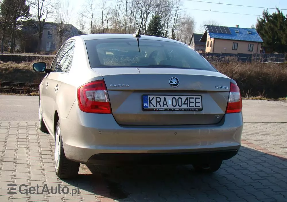 SKODA RAPID Spb 1.2 TSI Elegance
