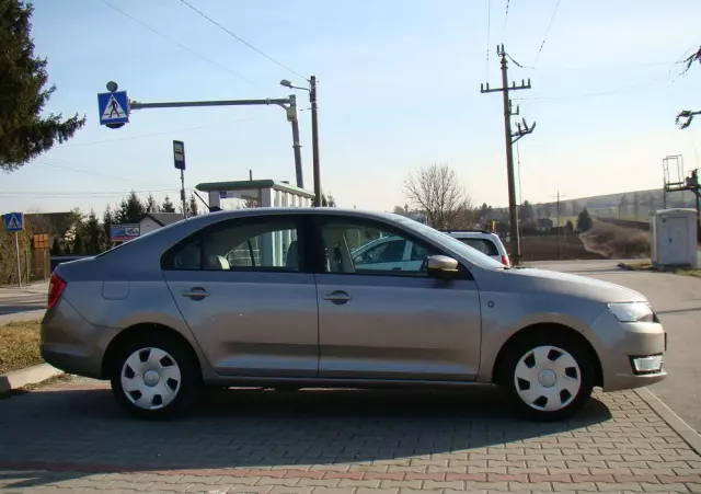 SKODA RAPID Spb 1.2 TSI Elegance
