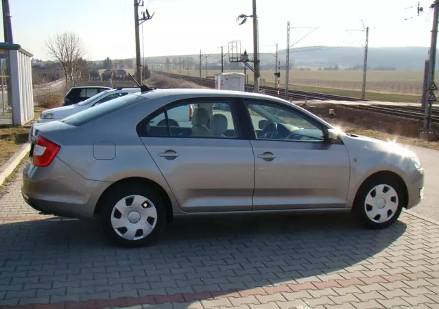 SKODA RAPID Spb 1.2 TSI Elegance