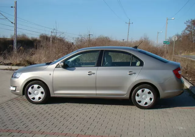 SKODA RAPID Spb 1.2 TSI Elegance