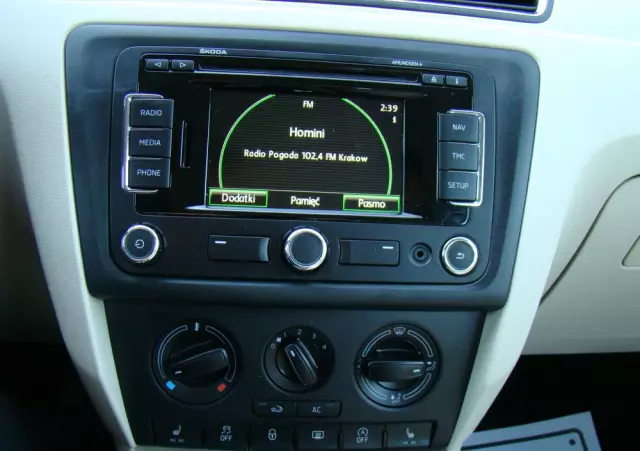 SKODA RAPID Spb 1.2 TSI Elegance