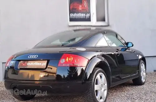 AUDI TT 