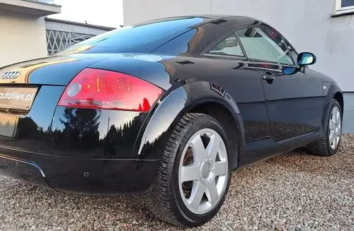 AUDI TT 