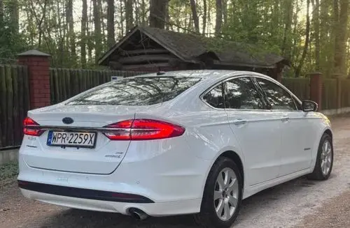 FORD Fusion 