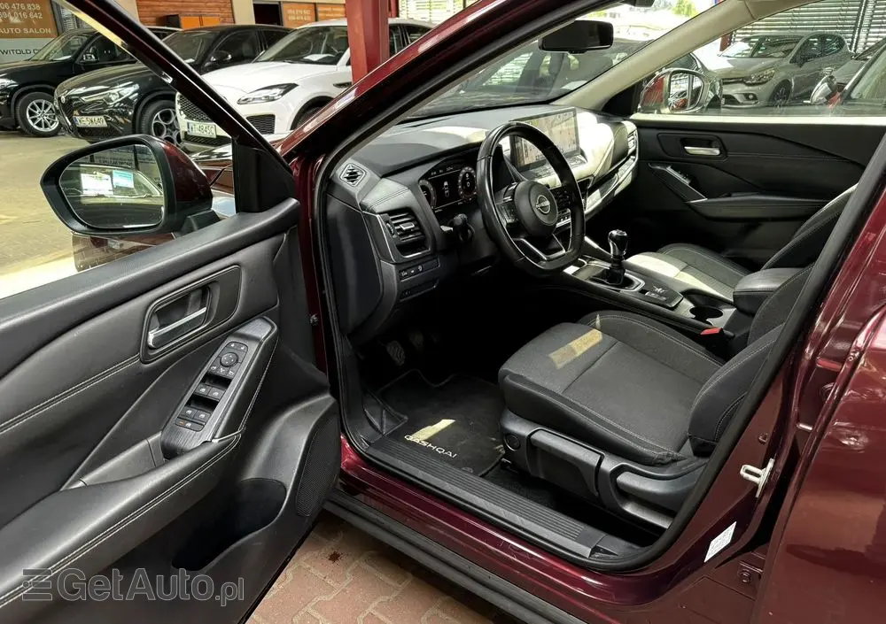 NISSAN Qashqai 1.3 DIG-T MHEV N-Connecta